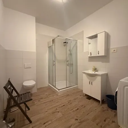 Seaesta Holidays Andrea Appartement