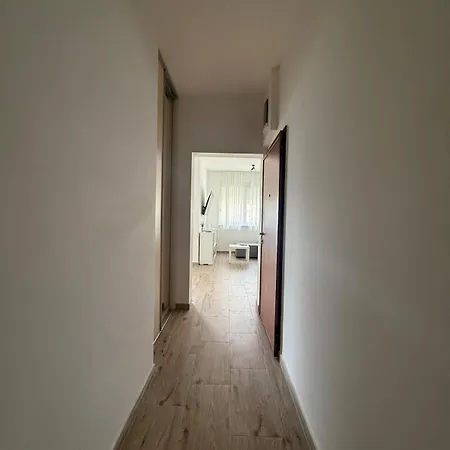 Seaesta Holidays Andrea *