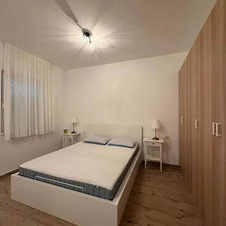 Seaesta Holidays Andrea